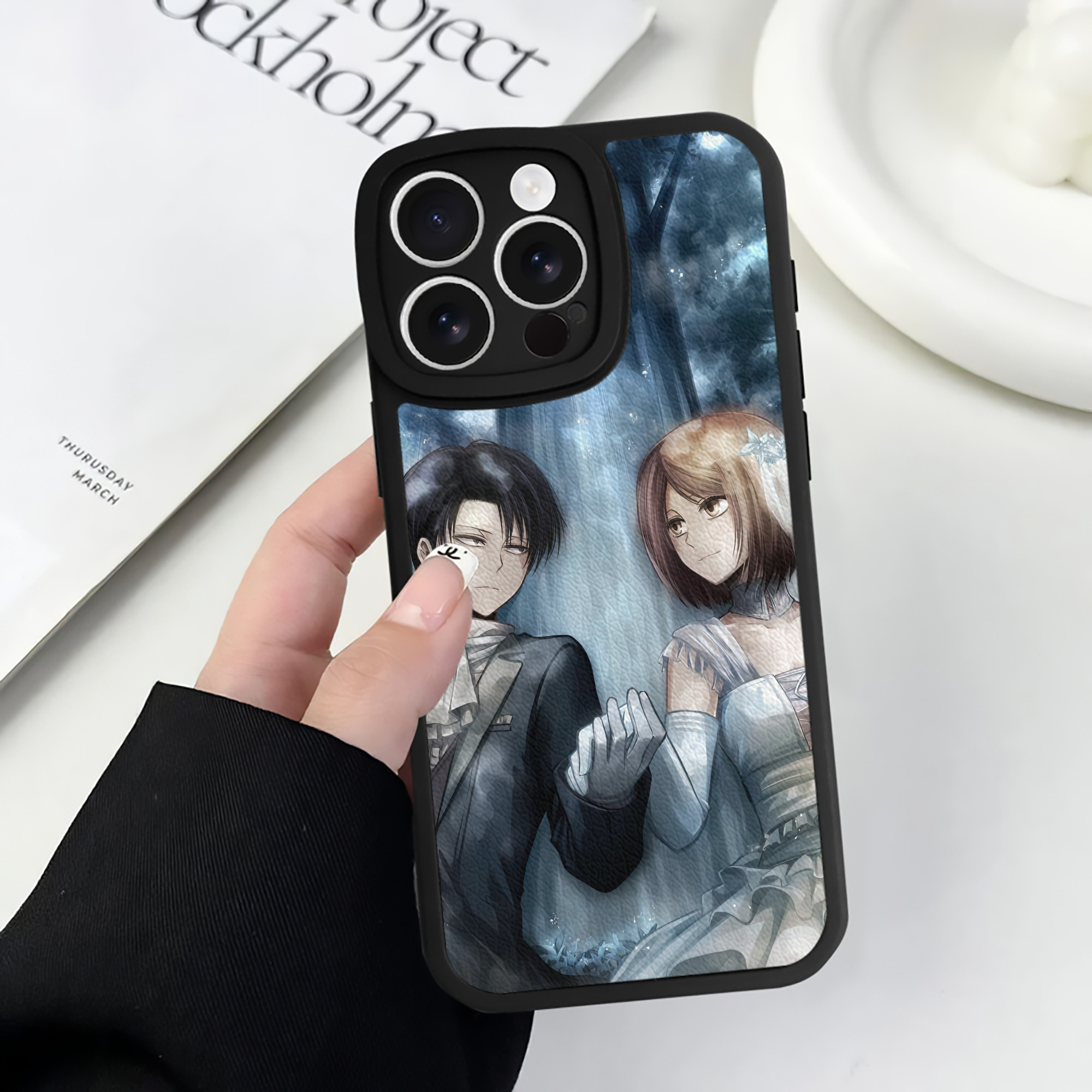 （画像用） 進撃の巨人 Attack on Titan 【iPhone 16シリーズ対応】シリコンスマホケース（レザー調） 材質：シリコン